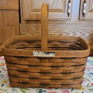 Longaberger Vintage 1987 10th Anniversary Medium Market Basket and Protector